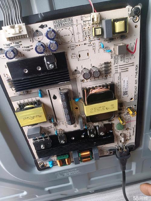 三小福家电维修郭先生加氟安装回收挂机空调移机全自贡 可服务家用